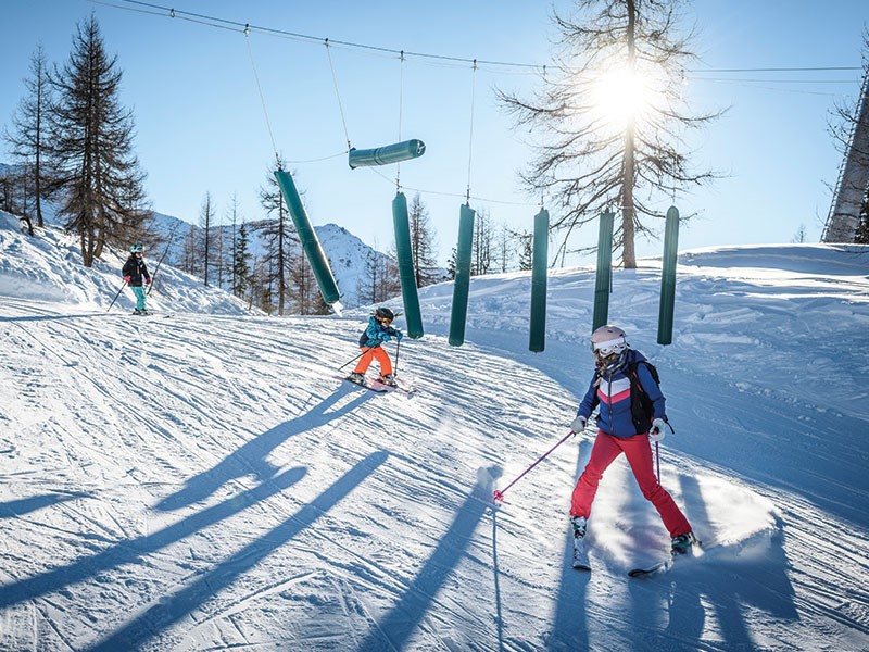 Piste de ski enfant apprentissage les arcs vacances montagne