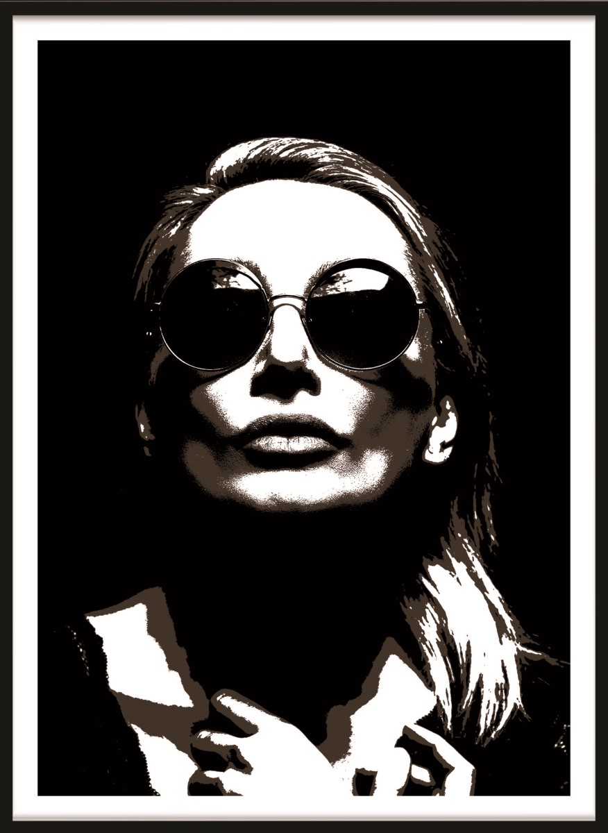 Portrait - Femme Fatale