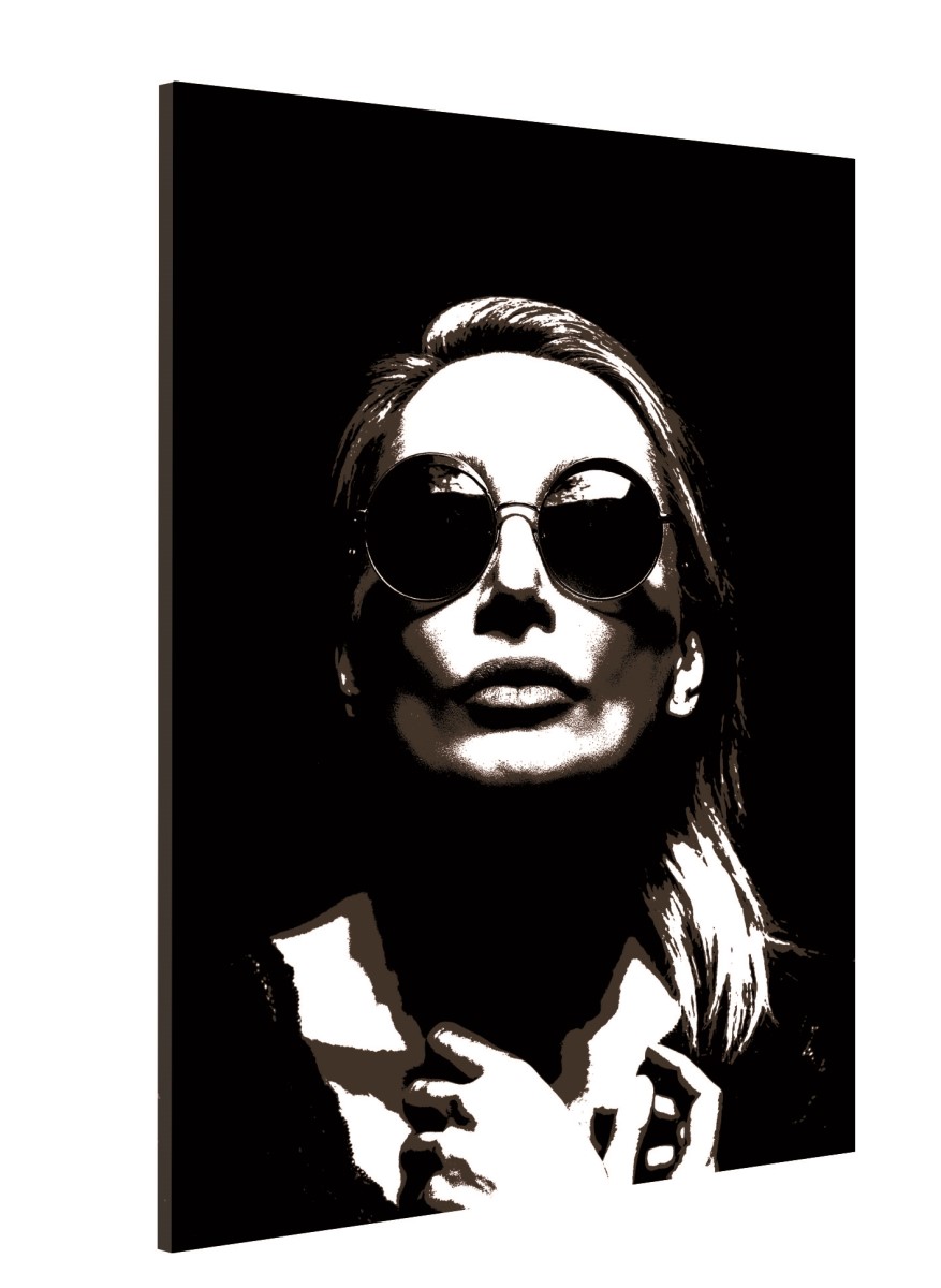 Portrait - Femme Fatale