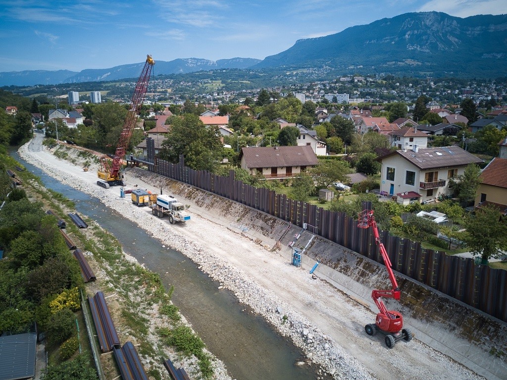 Travaux de confortement des digues du Sierroz -Aix-les-Bains - été 2019