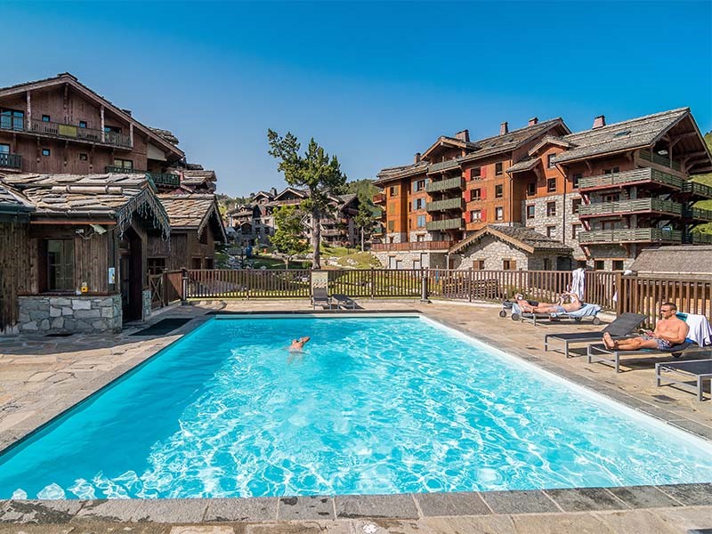 Arc 1950 booking réservation séjour luxe hiver ski montagne shopping